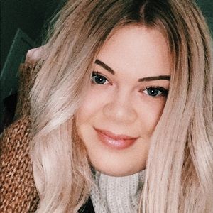 Meet your Posher, Stephanie